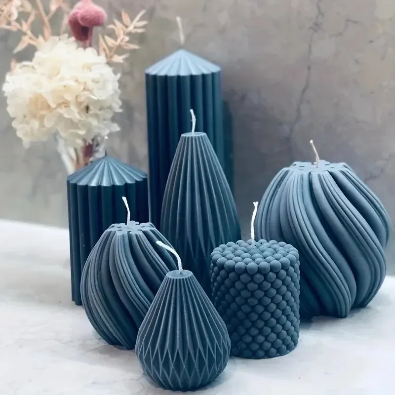 Candle Making Fragrances - 3D Spiral Striped Silicone Mold for
