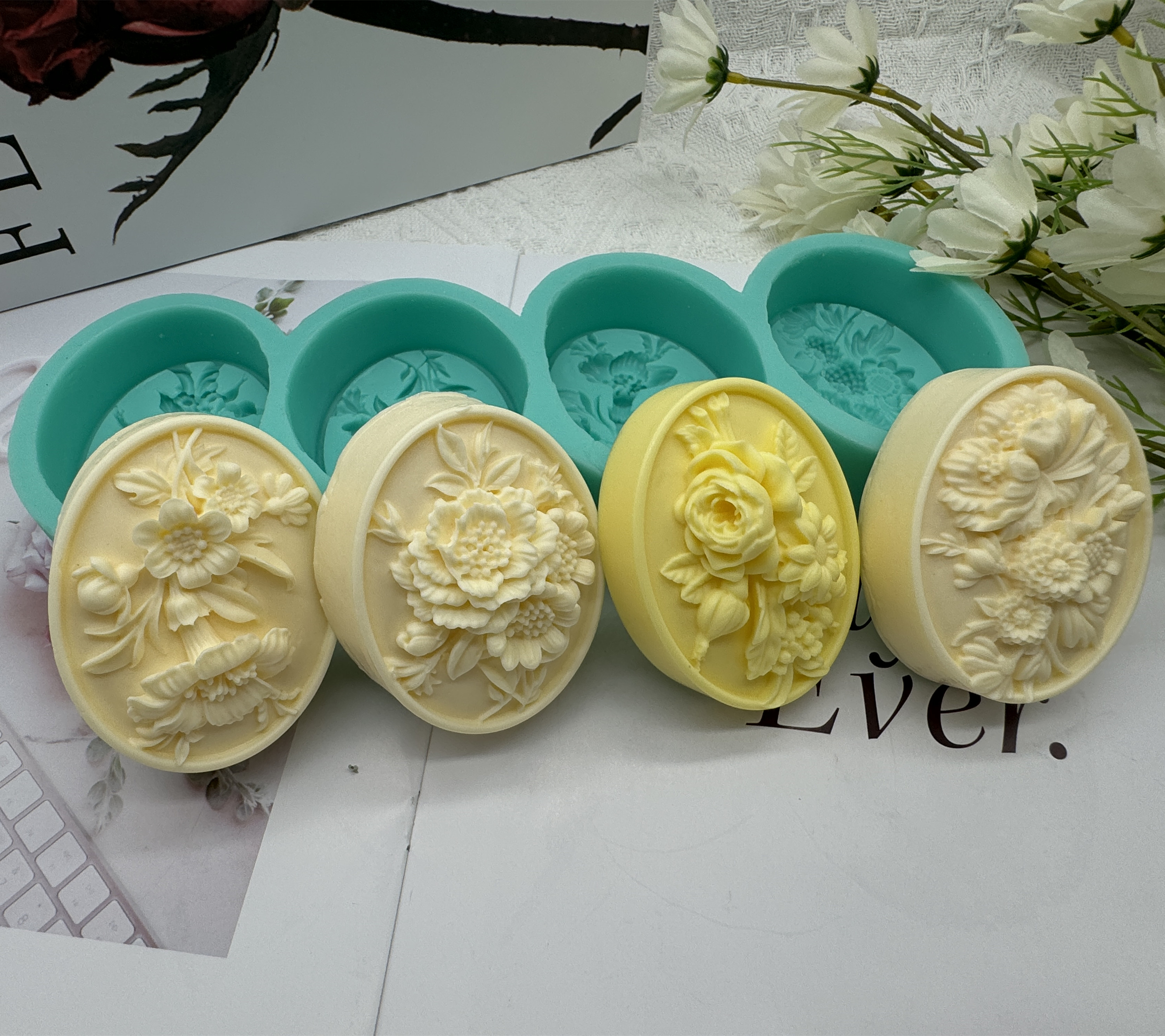 4Cavity Oval Flower 3D Soap Mo - огляд і ціна Candle Making Fragrances